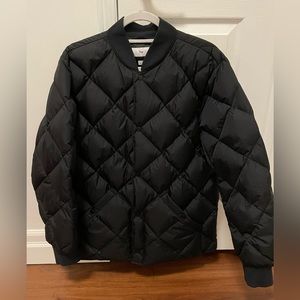 Never worn Aritzia Archive Quilted Jacket, tags still attached.